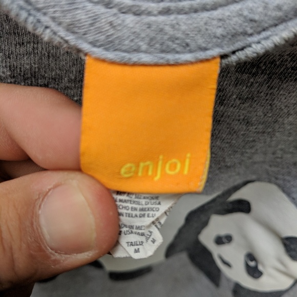 Enjoi skateboards panda pooping a rainbow t-shirt - Picture 3 of 3